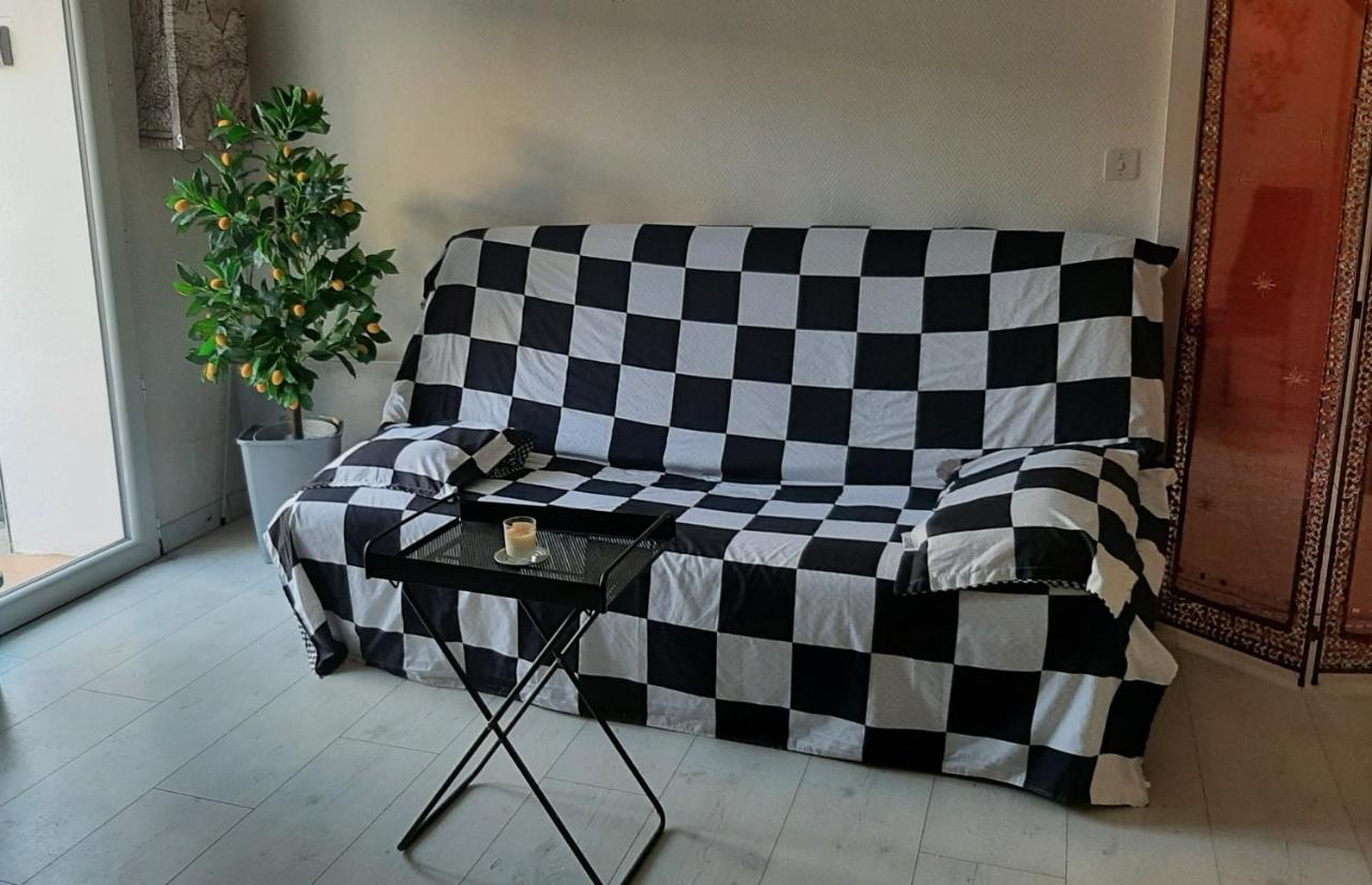 Charmant T2 Tout Confort Au Centre Du Village ! Florensac Экстерьер фото